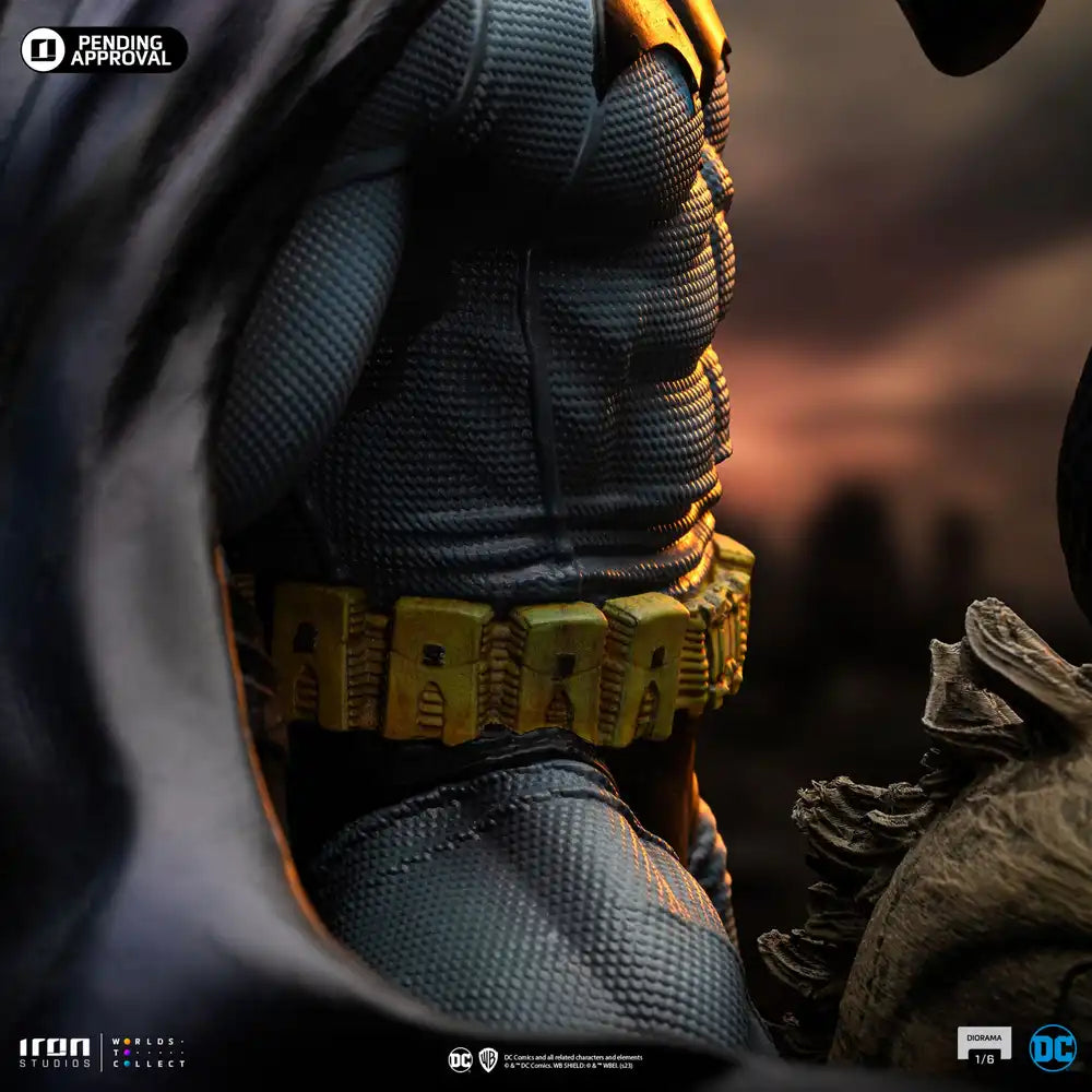 Batman & Catwoman Diorama DC Comics Art Scale