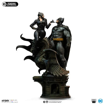 Batman & Catwoman Diorama DC Comics Art Scale