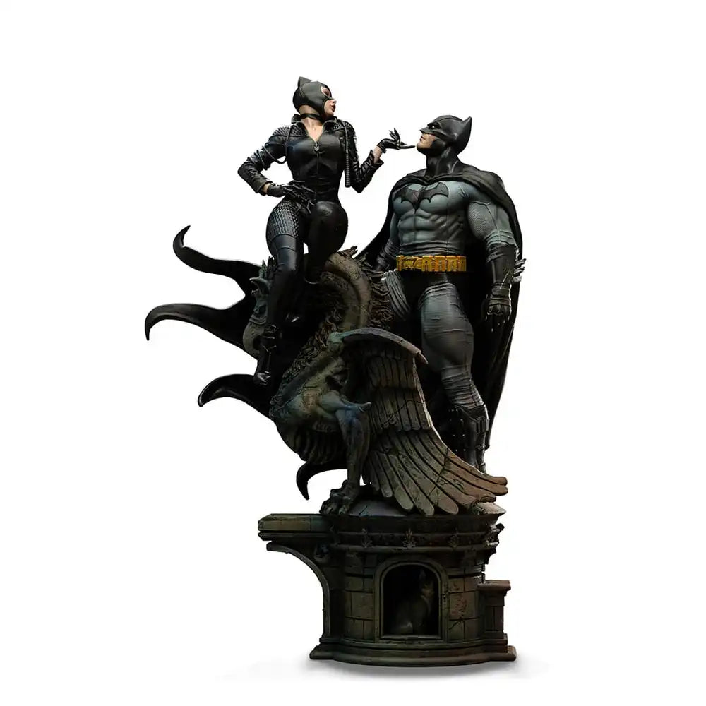 Batman & Catwoman Diorama DC Comics Art Scale