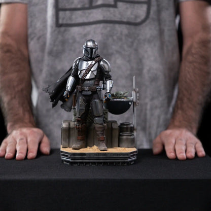 Din Djarin & Din Drogu Star Wars The Mandalorian Art Scale