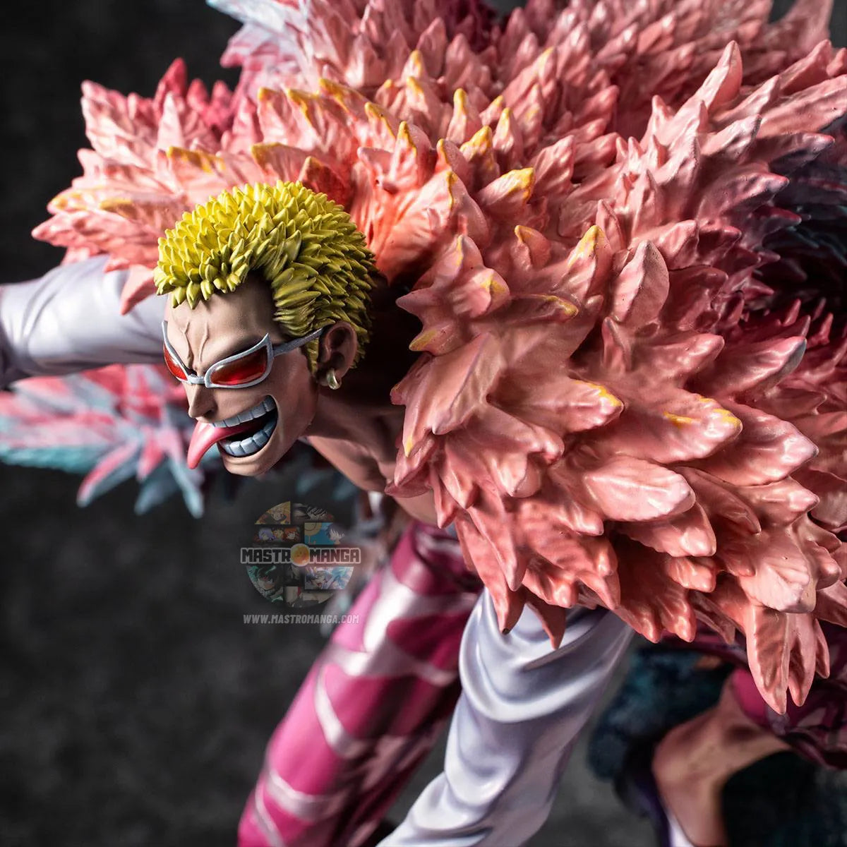 Donquixote Doflamingo Heavenly Demon One Piece P.O.P. Excellent Model SA-MAXIMUM