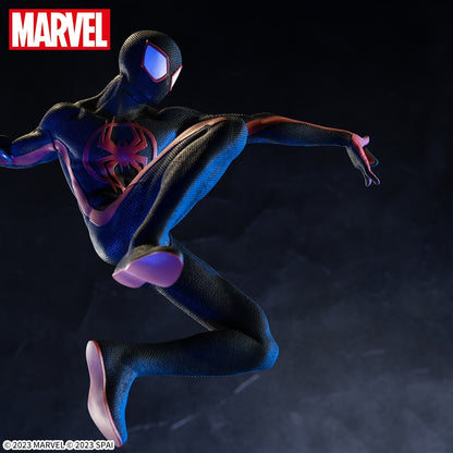 Spider-Man Spider-Man à travers le Spider-Verse Luminasta