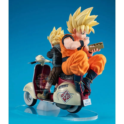 Son Goku SS & Son Gohan SS & Motorbike Diorama Dragonball Z 05 Desktop Real McCoy